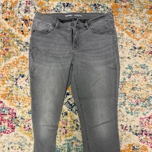 Old Navy Women's Gray Skinny Jeans